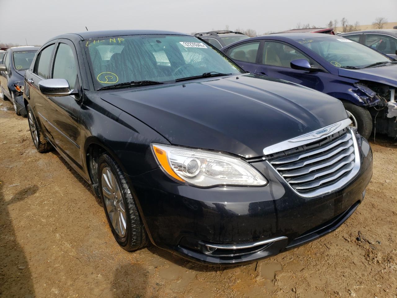 CHRYSLER 200 LIMITE 2013 with VIN 1C3CCBCG3DN607824 - Photo from auction
