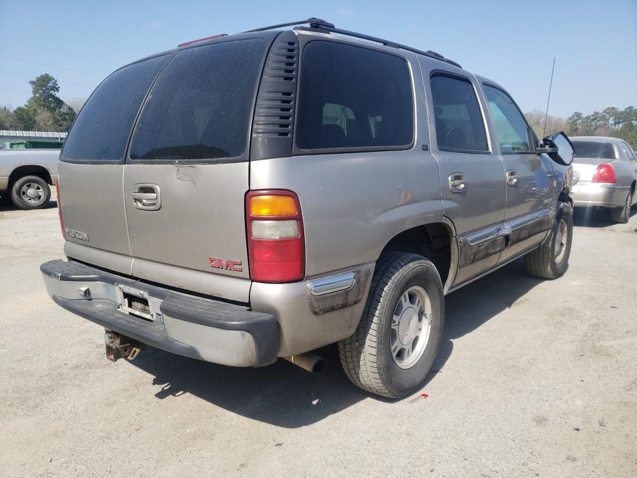 Photo 4 from auction – 2001 GMC YUKON with VIN 1GKEK13T11J174901