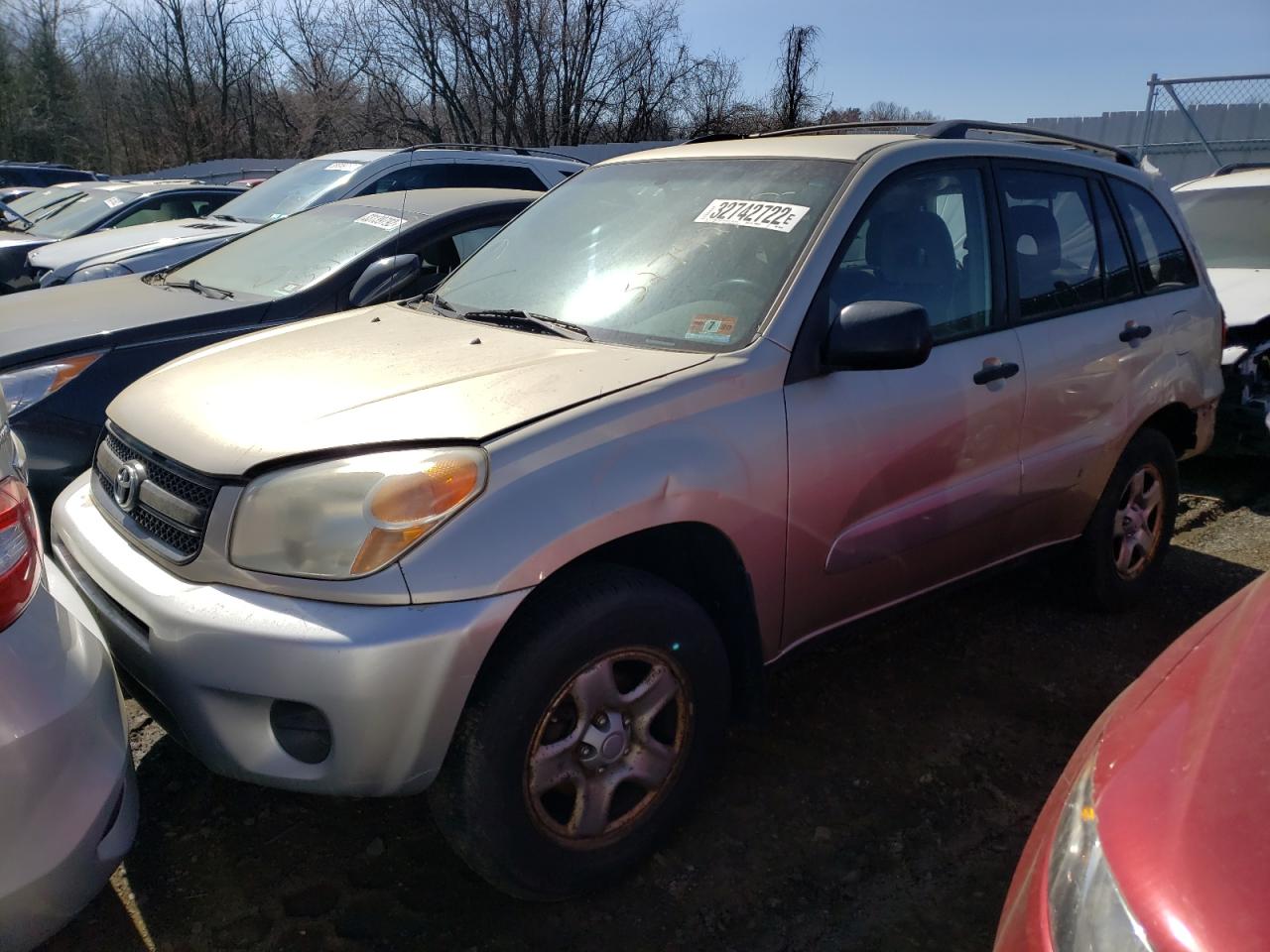 Photo 2 from auction – 2004 TOYOTA RAV4 with VIN JTEHD20V040026534