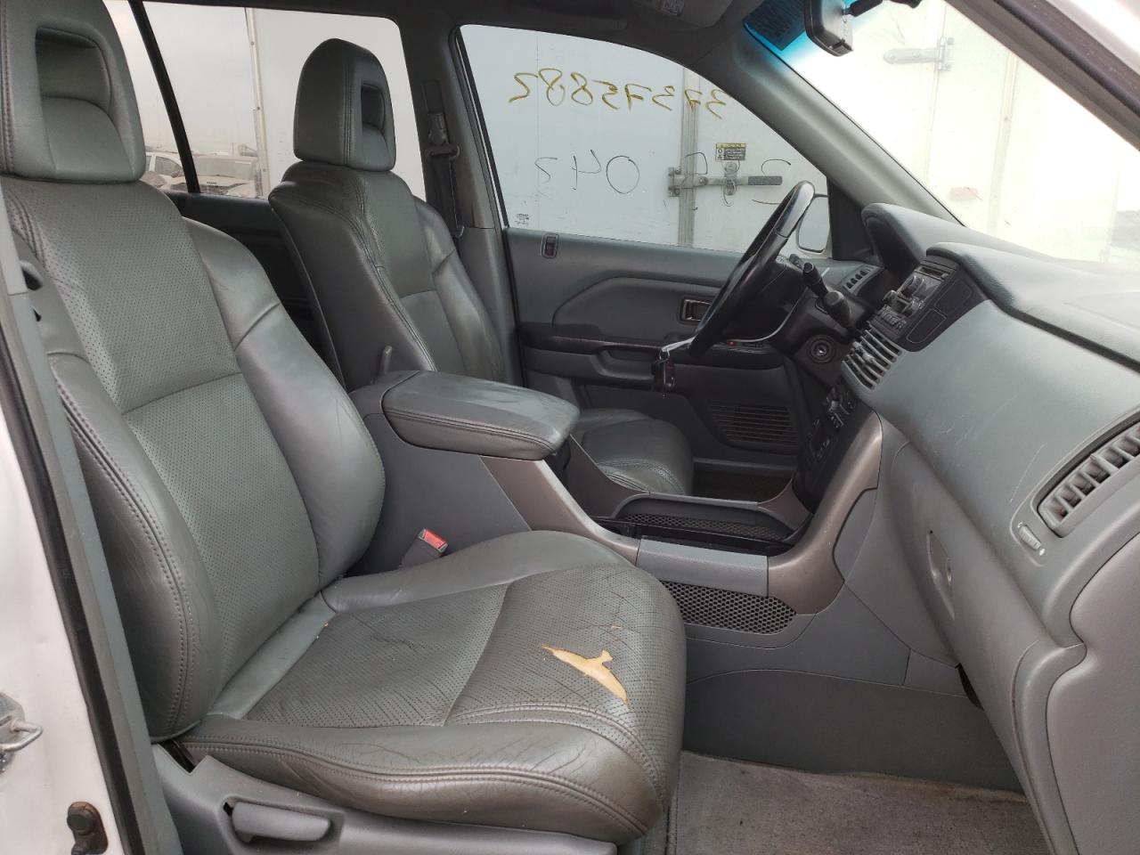 Photo 5 from auction – 2004 HONDA PILOT EXL with VIN 2HKYF18514H618007
