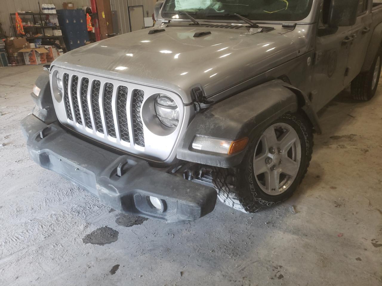 Photo 9 from auction – 2020 JEEP GLADIATOR with VIN 1C6HJTAG2LL116128