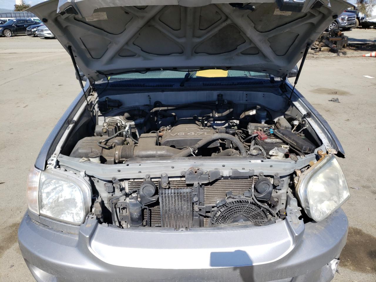 Photo 7 from auction – 2005 TOYOTA SEQUOIA SR with VIN 5TDZT34A45S244094