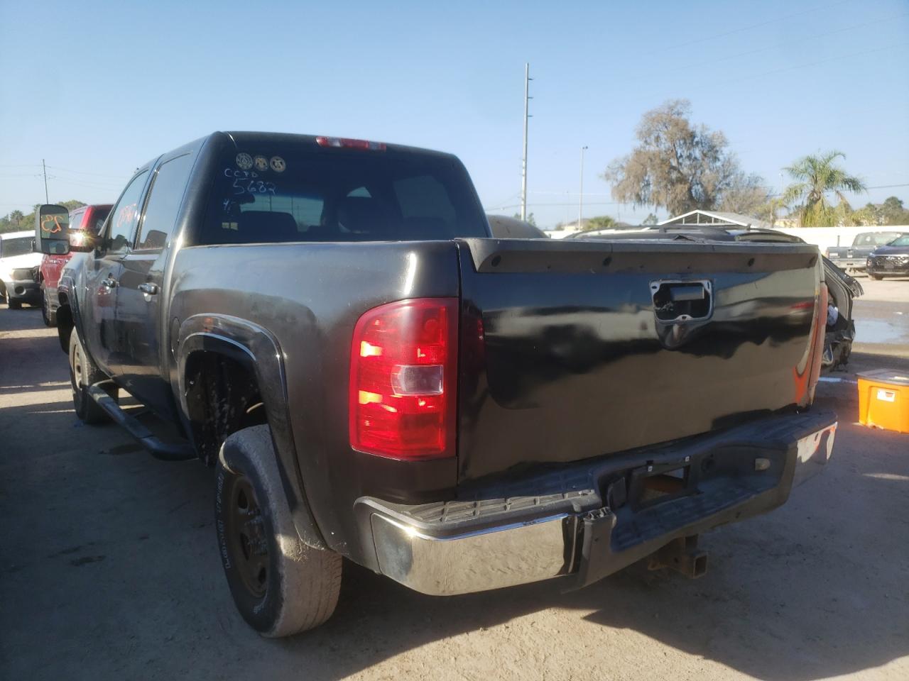 Photo 3 from auction – 2007 CHEVROLET SILVERADO with VIN 2GCEK13MX71635682