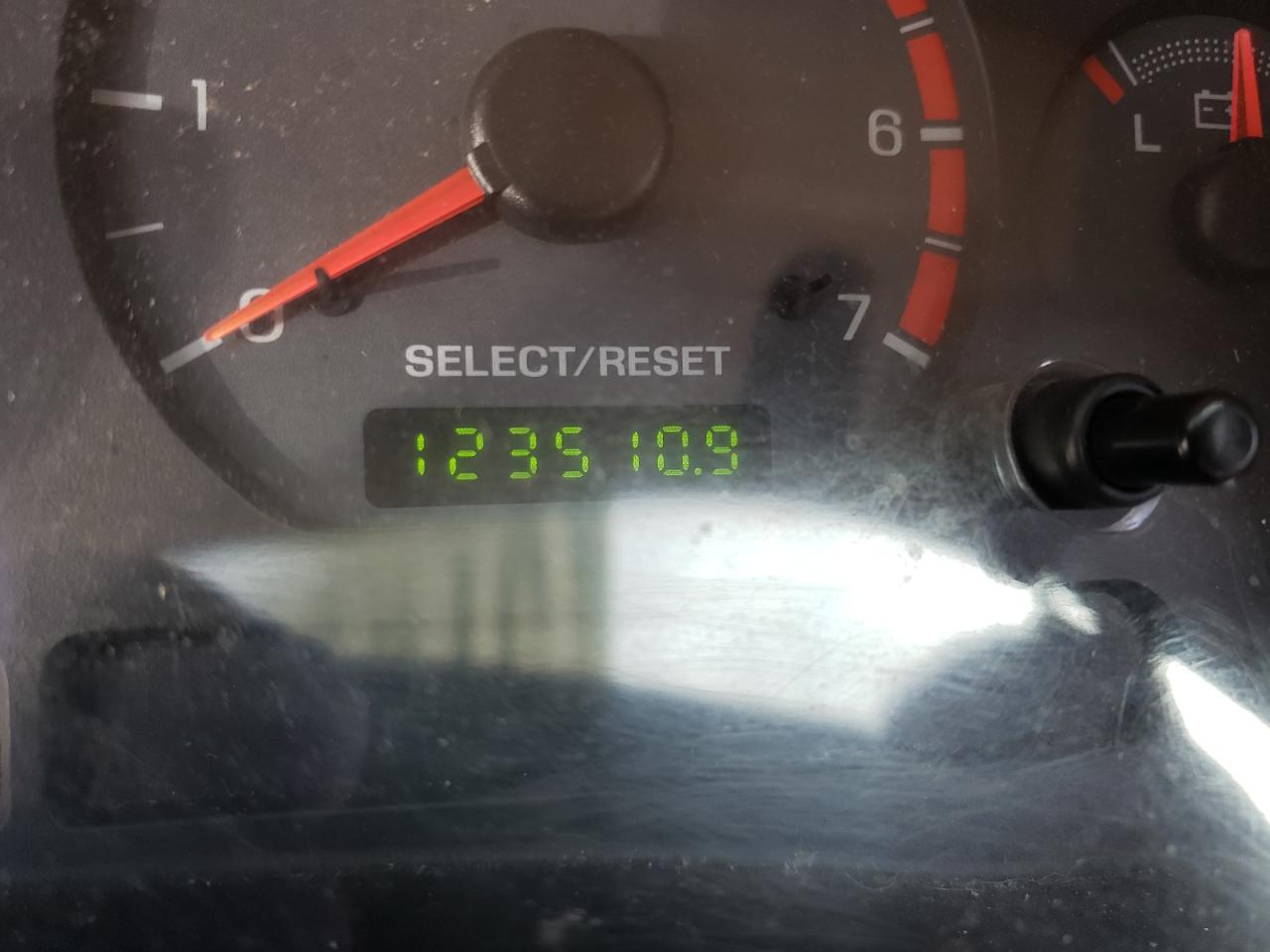 Zdjęcie 8 z aukcji – 2004 FORD MUSTANG z VIN 1FAFP40604F135800