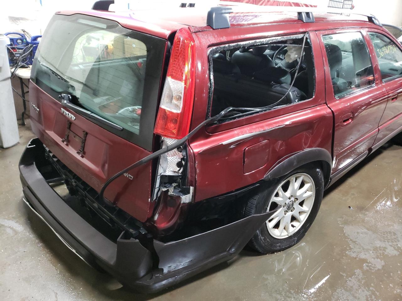 Photo 9 from auction – 2005 VOLVO XC70 with VIN YV1SZ592251200356