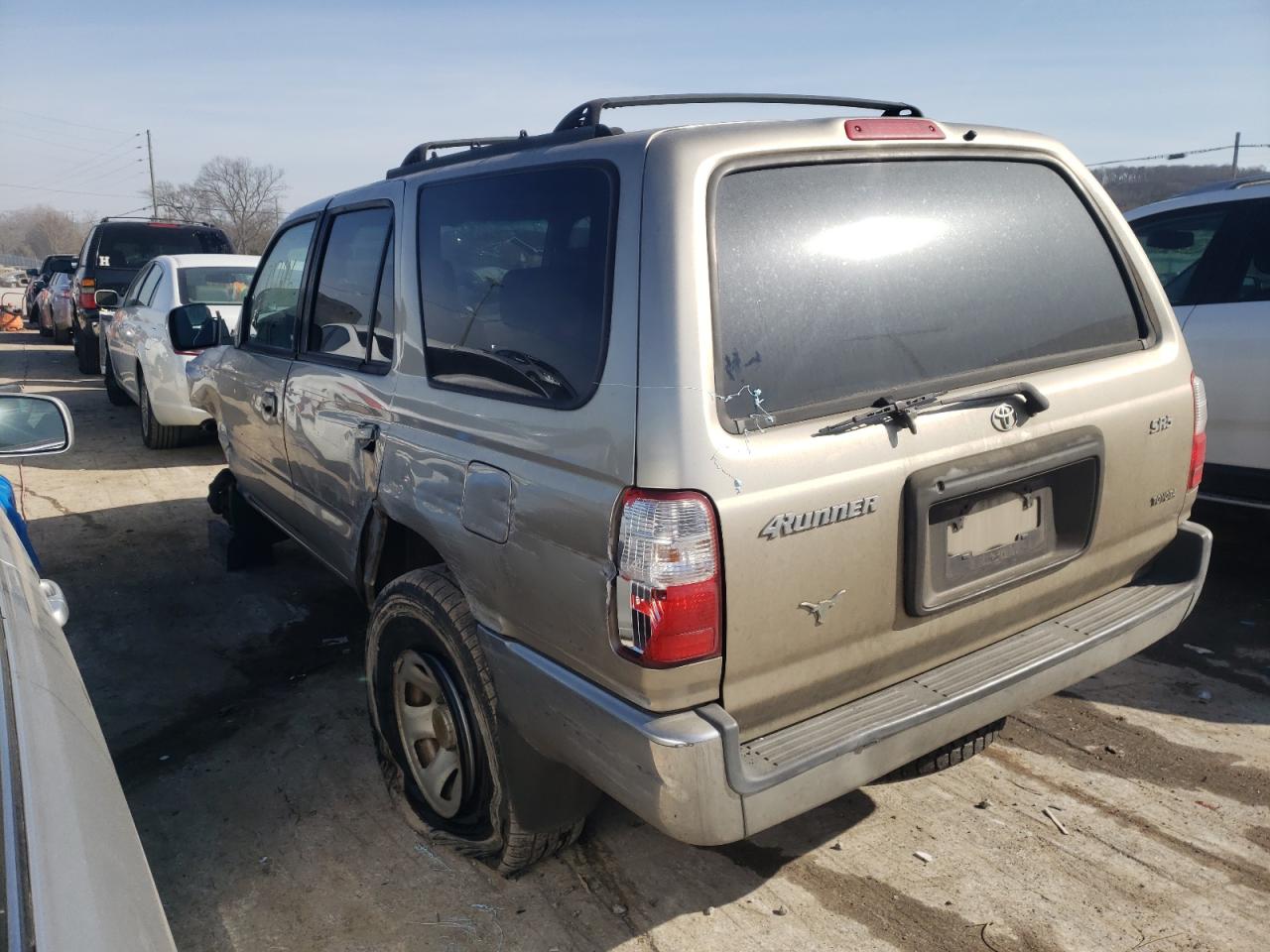Photo 3 from auction – 2001 TOYOTA 4RUNNER SR with VIN JT3GN86R310194677