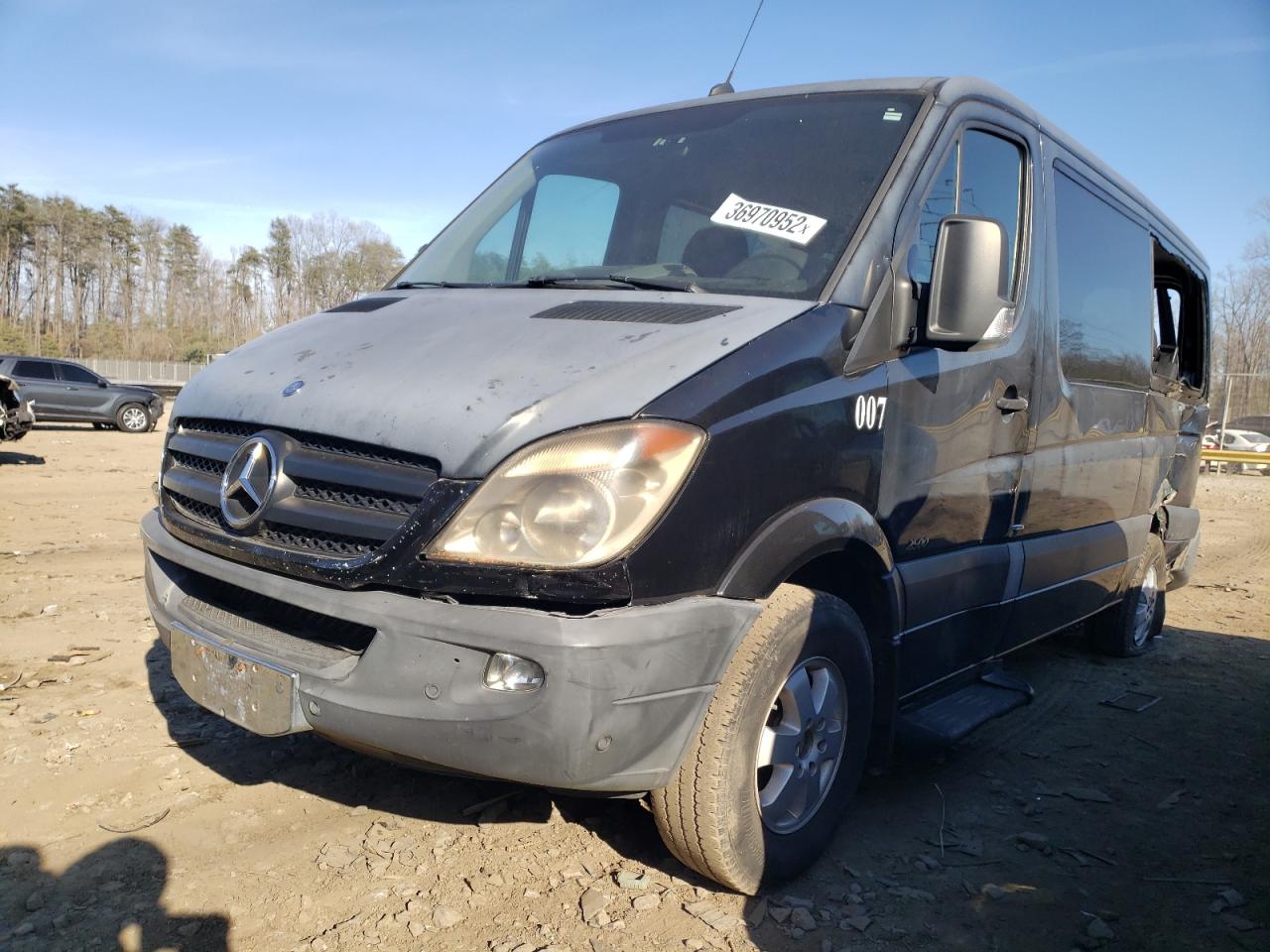 Photo 2 from auction – 2011 MERCEDES-BENZ SPRINTER 2 with VIN WDZPE7CC3B5506944