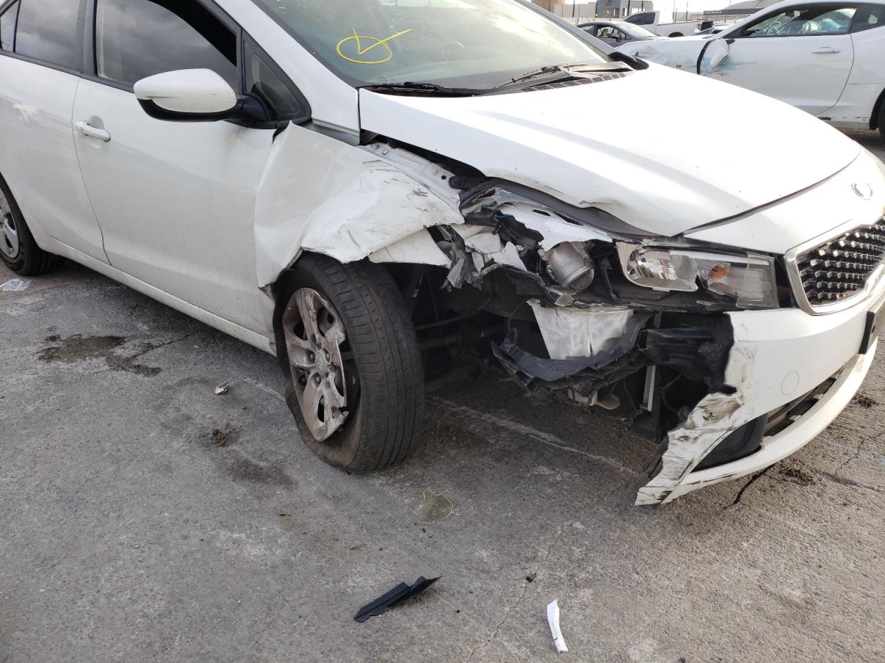 Photo 9 from auction – 2018 KIA FORTE LX with VIN 3KPFK4A73JE265771