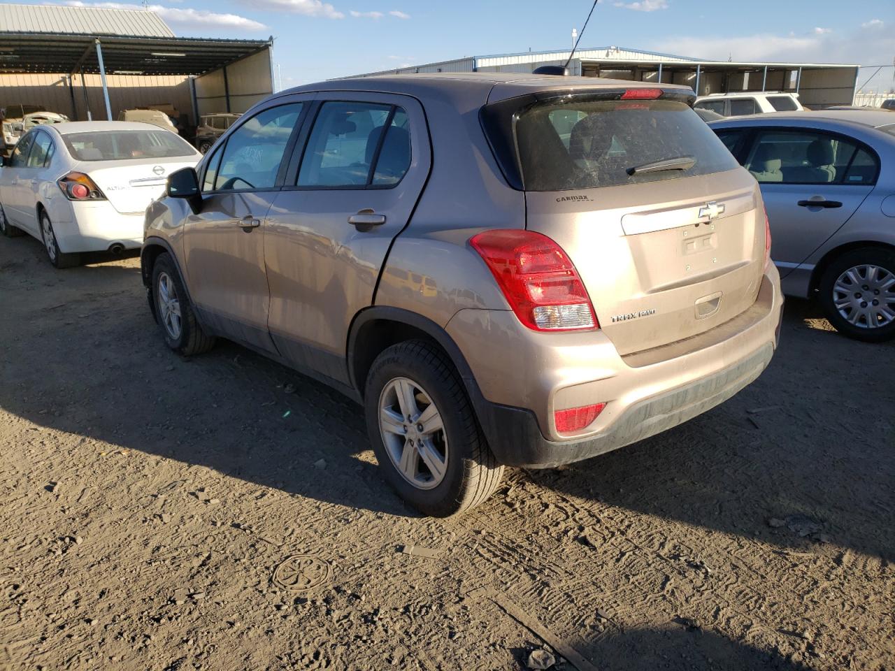 Photo 3 from auction – 2018 CHEVROLET TRAX LS with VIN 3GNCJNSB2JL161516