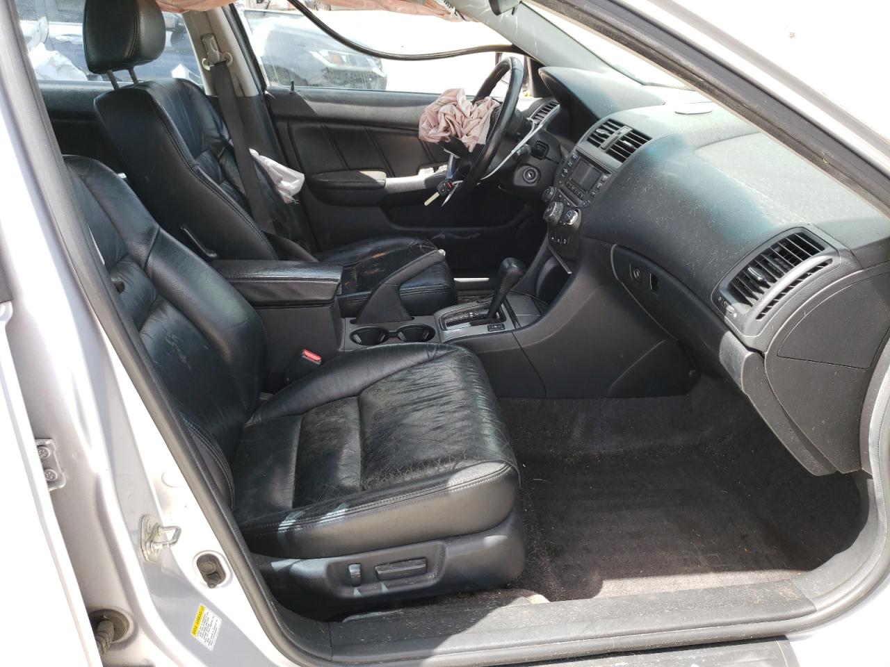 Photo 5 from auction – 2004 HONDA ACCORD EX with VIN 1HGCM66544A079746