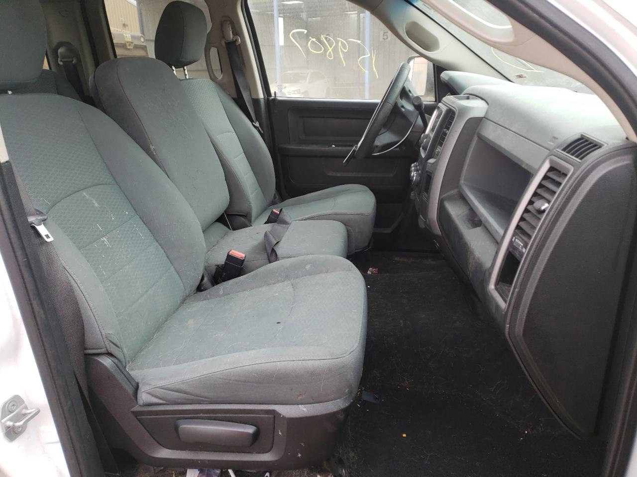 Photo 5 from auction – 2015 RAM 1500 ST with VIN 1C6RR7FT1FS520915