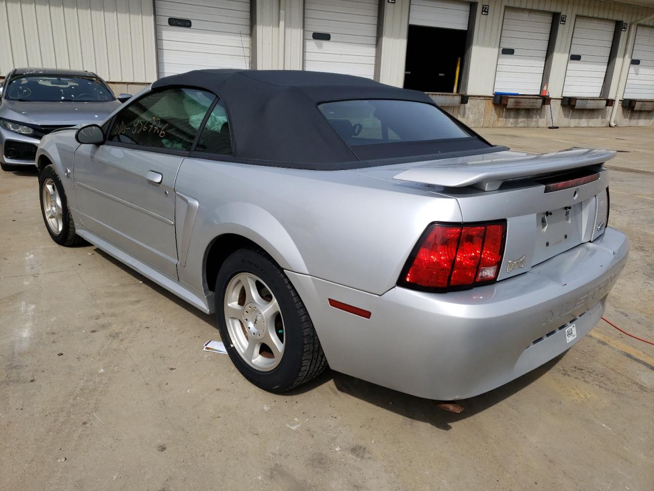Photo 3 from auction – 2004 FORD MUSTANG with VIN 1FAFP44444F112691