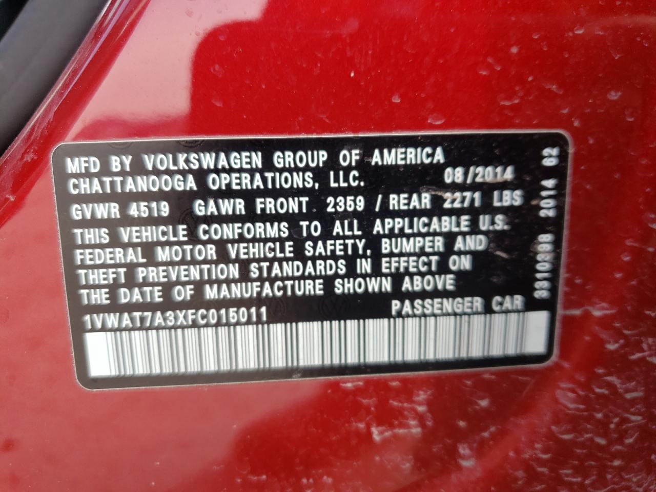 Photo 10 from auction – 2015 VOLKSWAGEN PASSAT S with VIN 1VWAT7A3XFC015011