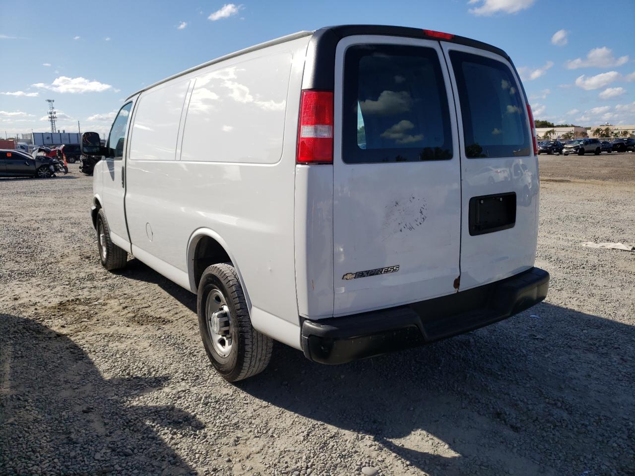 Photo 9 from auction – 2018 CHEVROLET EXPRESS G2 with VIN 1GCWGAFP7J1344453