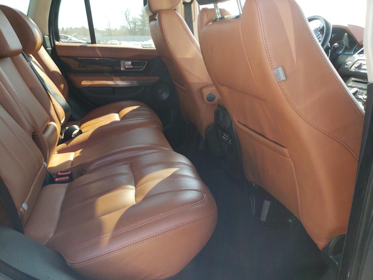 Photo 6 from auction – 2011 LAND ROVER RANGE ROVE with VIN SALSH2E48BA292737