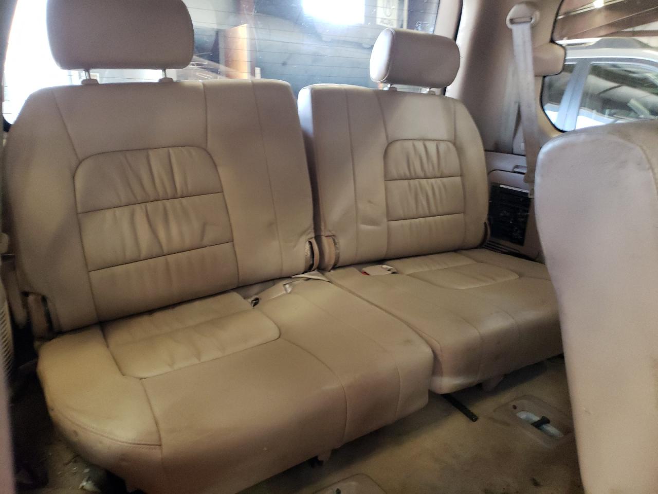 Zdjęcie 9 z aukcji – 2001 LEXUS LX 470 z VIN JTJHT00W913501772