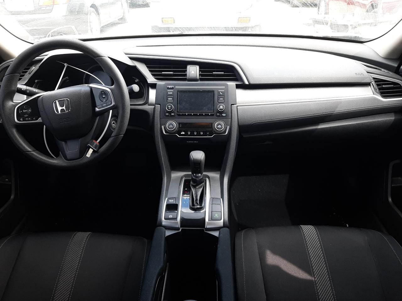 Photo 9 from auction – 2017 HONDA CIVIC LX with VIN 2HGFC2F53HH561043