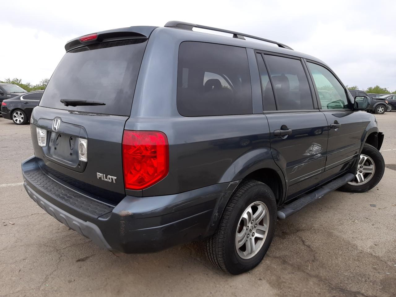 Photo 4 from auction – 2005 HONDA PILOT EXL with VIN 5FNYF185X5B057404