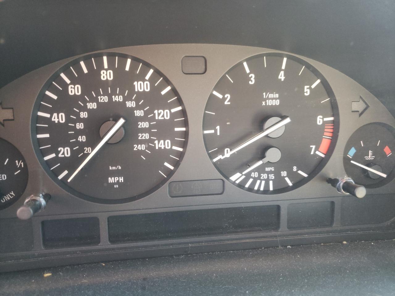 Photo 8 from auction – 2005 BMW X5 3.0I with VIN 5UXFA13535LY19951
