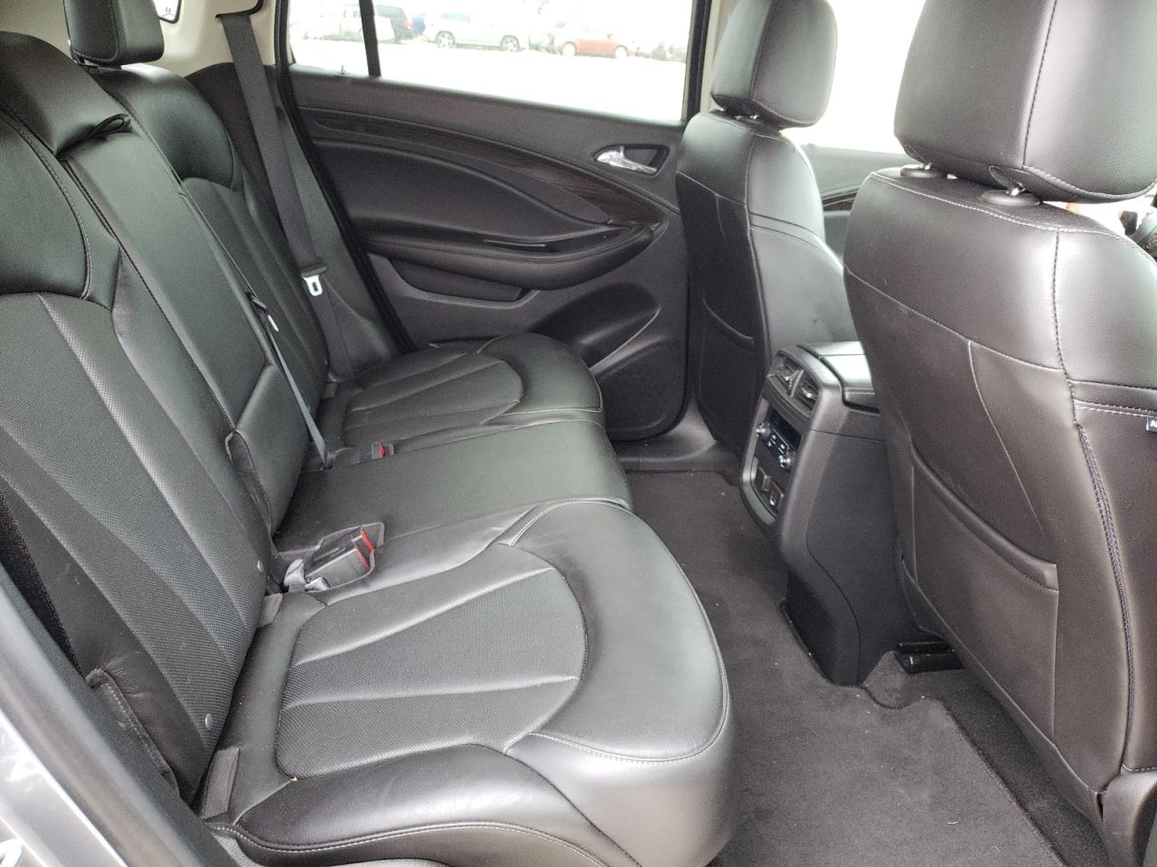 Photo 6 from auction – 2020 BUICK ENVISION E with VIN LRBFX2SA5LD036219
