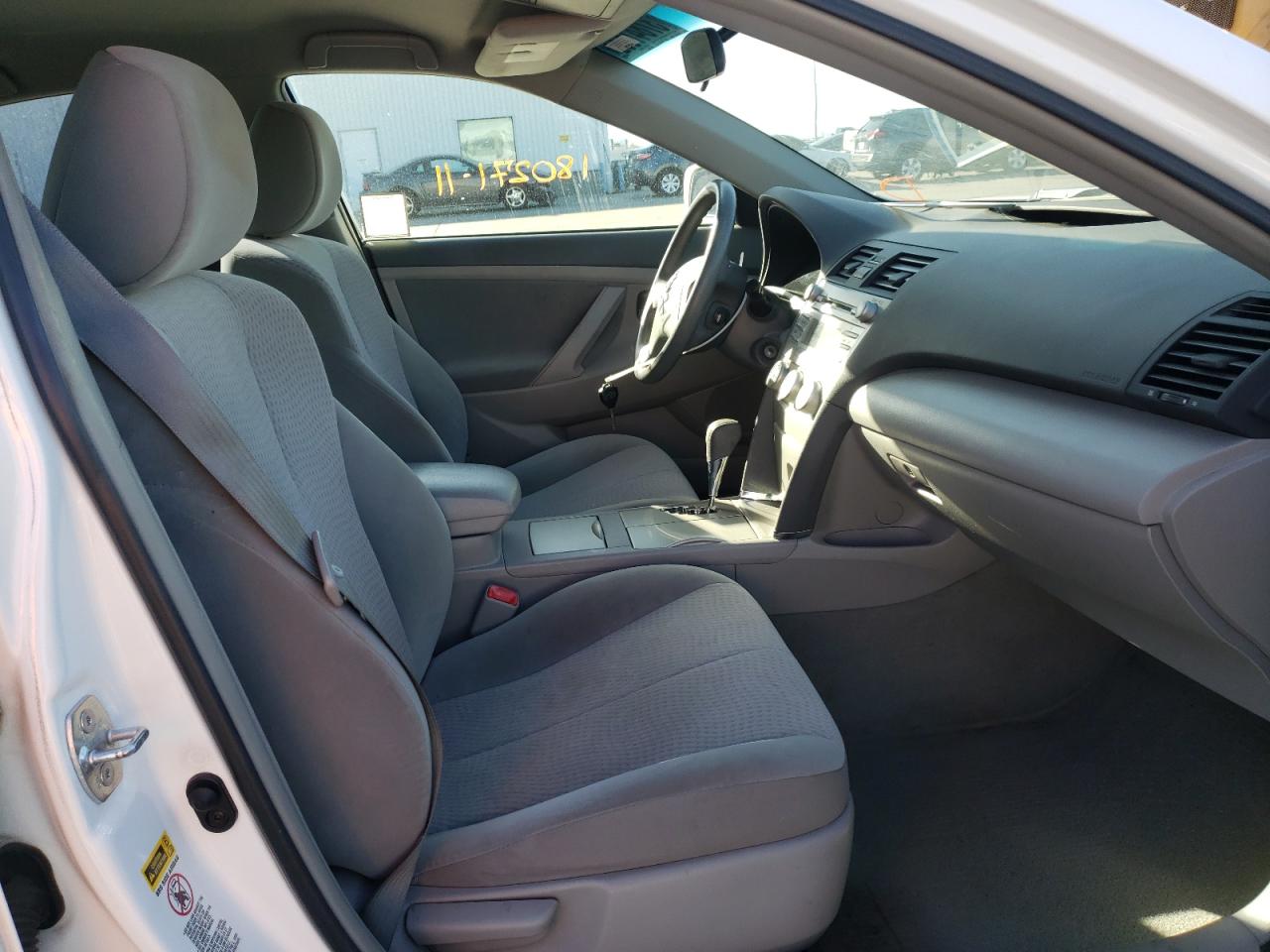 Photo 15 from auction – 2011 TOYOTA CAMRY BASE with VIN 4T4BF3EK8BR149059
