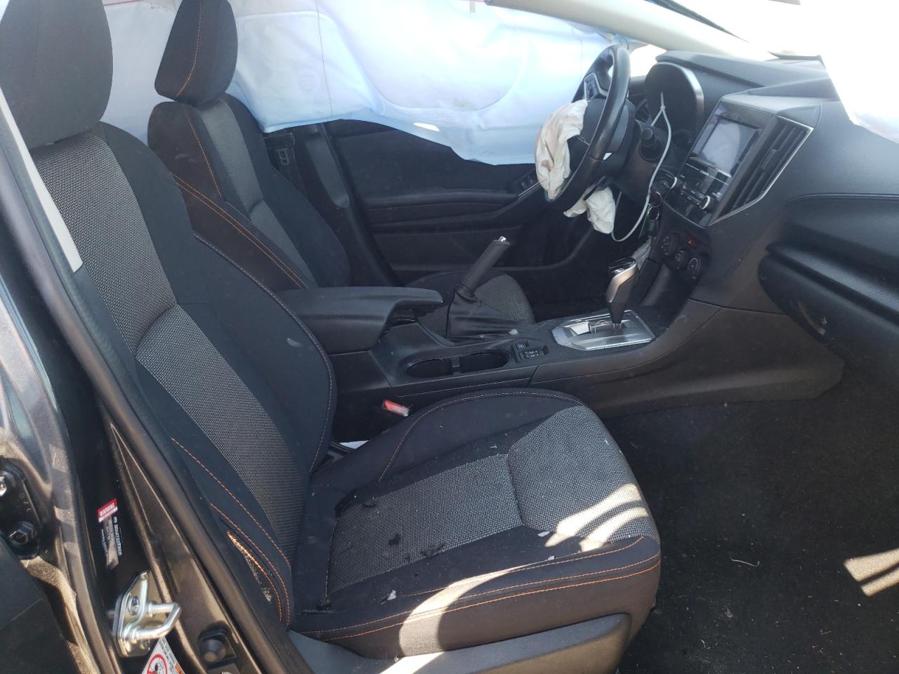 Photo 5 from auction – 2018 SUBARU CROSSTREK with VIN JF2GTABC8JH300117