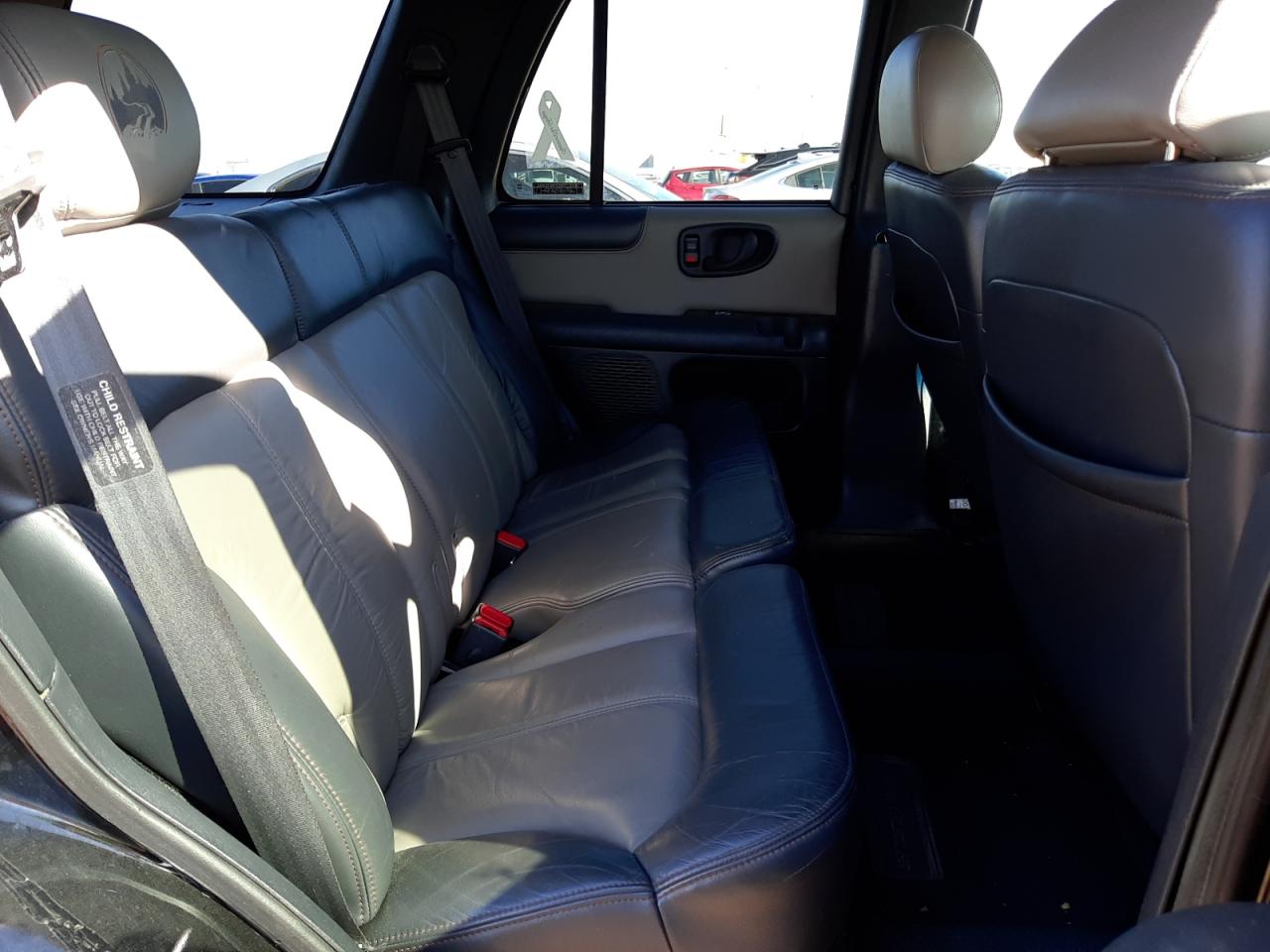 Photo 6 from auction – 2001 CHEVROLET BLAZER with VIN 1GNDT13W612134040