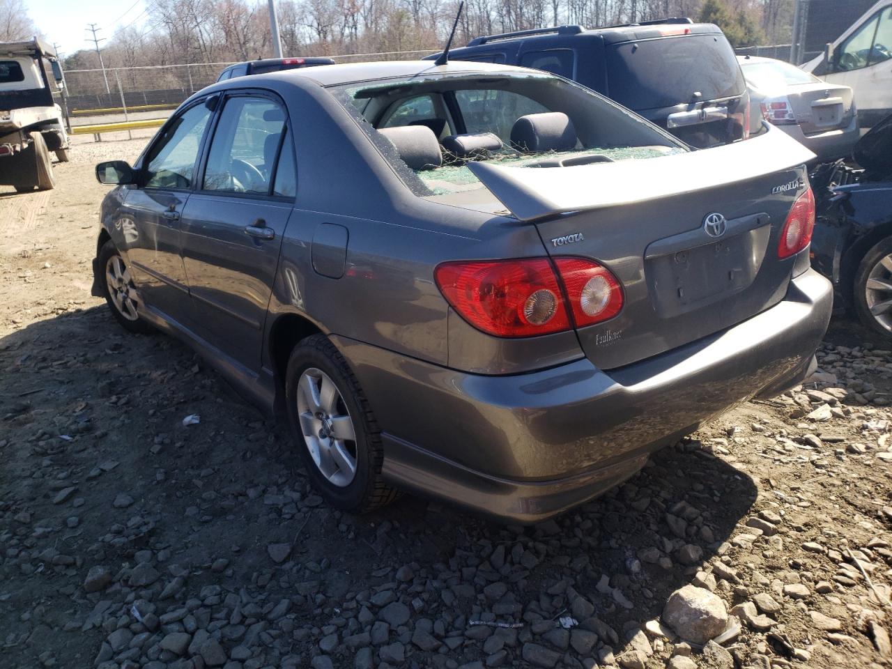 Photo 3 from auction – 2005 TOYOTA COROLLA CE with VIN 2T1BR32EX5C557357
