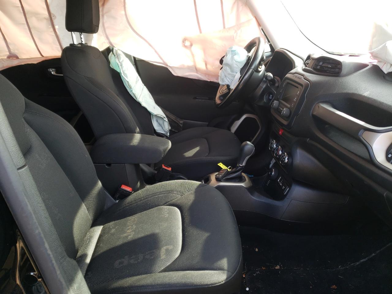 Photo 5 from auction – 2017 JEEP RENEGADE L with VIN ZACCJBBB1HPE62626
