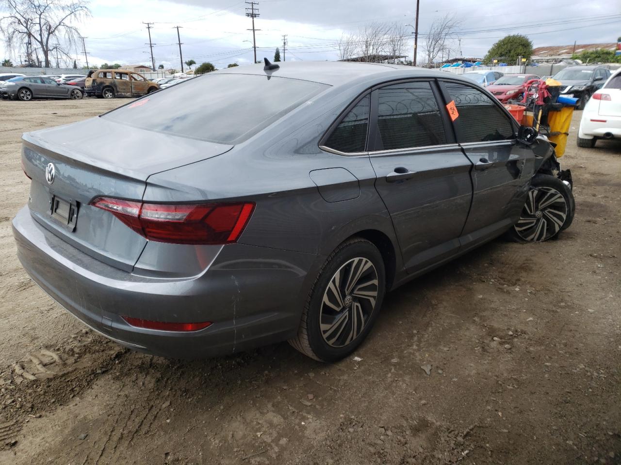 Photo 4 from auction – 2020 VOLKSWAGEN JETTA SEL with VIN 3VWEB7BU7LM010287