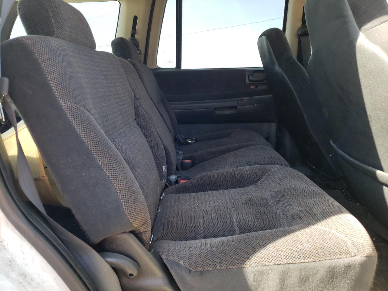 Photo 6 from auction – 2003 DODGE DURANGO SL with VIN 1D4HS48N73F586589