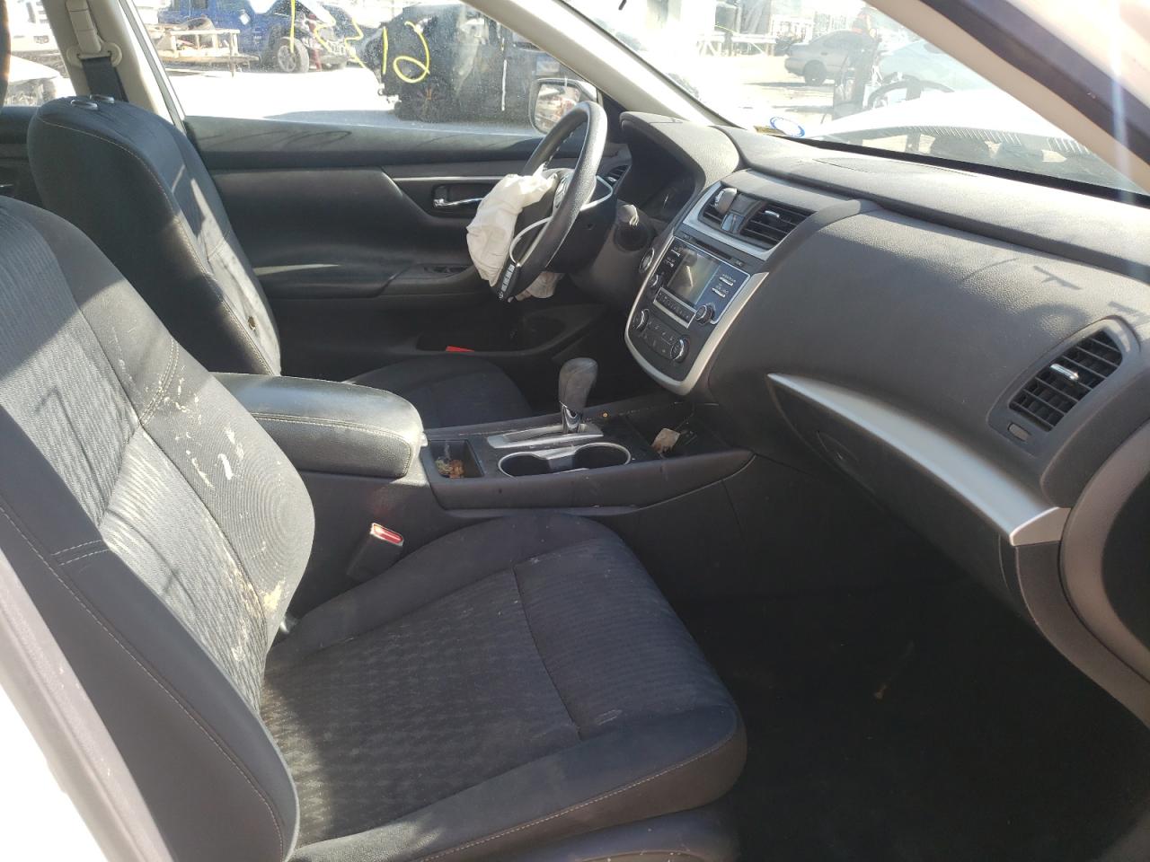 Photo 5 from auction – 2017 NISSAN ALTIMA 2.5 with VIN 1N4AL3AP6HC290849