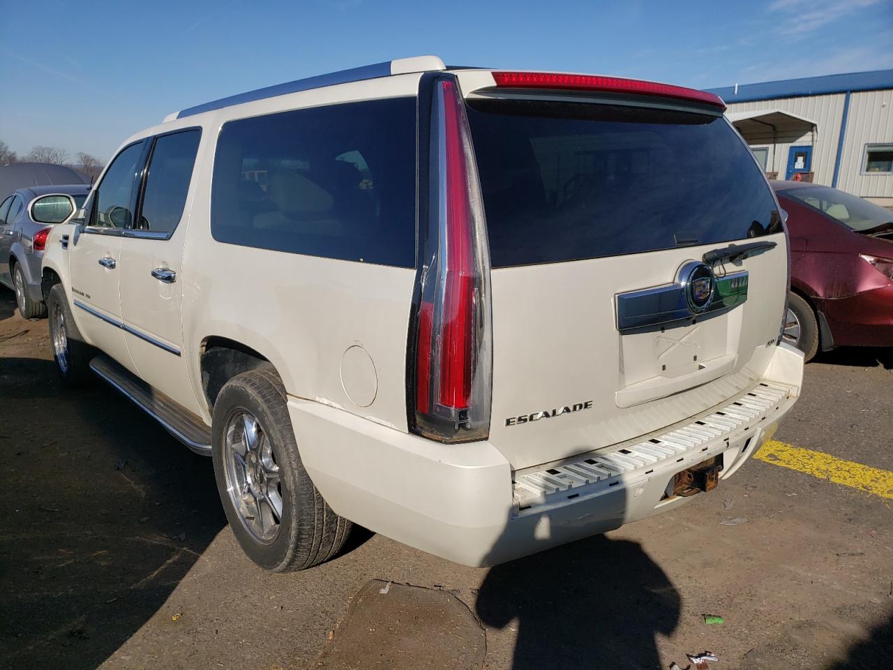 Photo 3 from auction – 2007 CADILLAC ESCALADE E with VIN 1GYFK66877R308593
