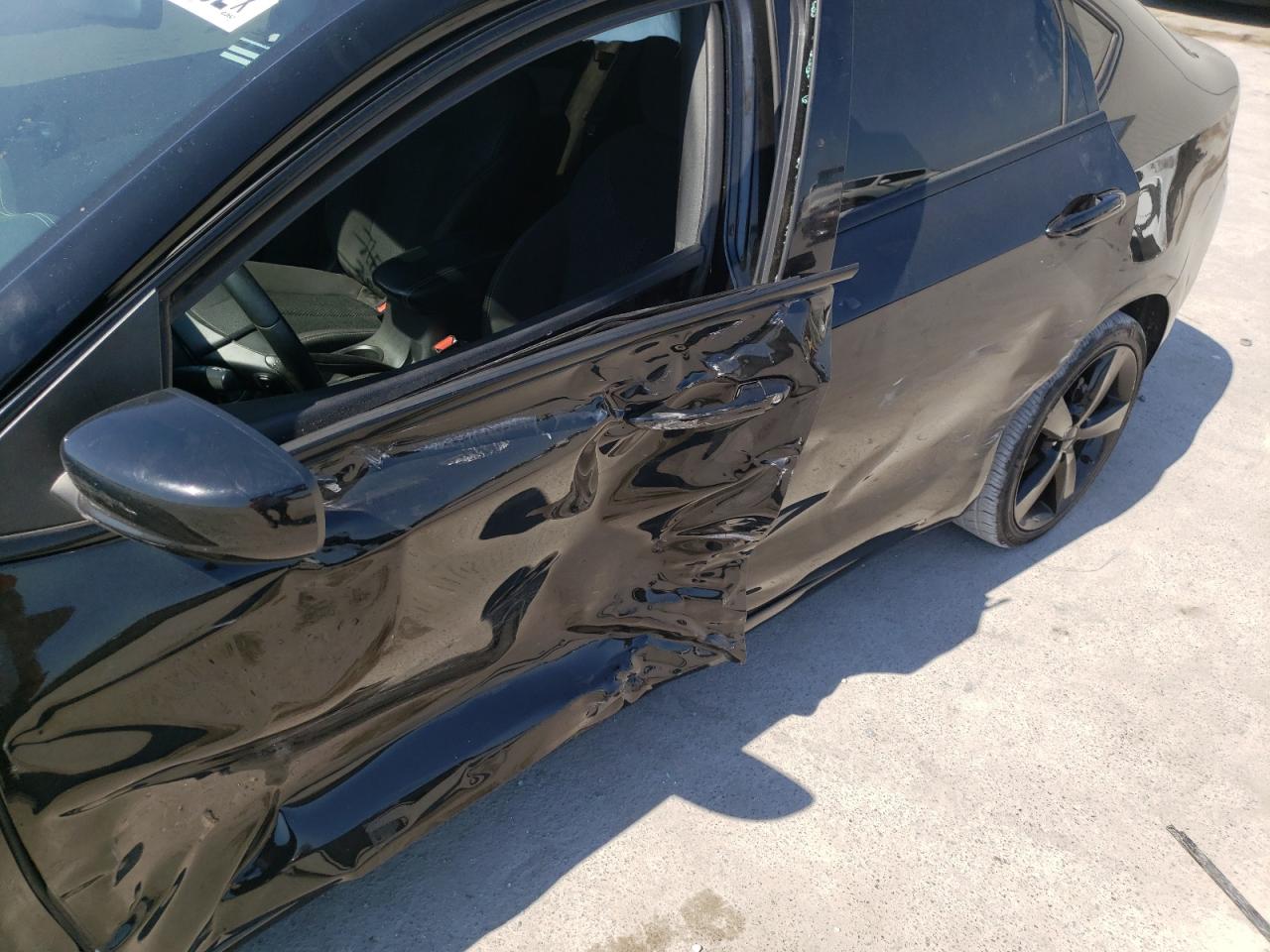 Photo 9 from auction – 2015 DODGE DART SXT with VIN 1C3CDFBB7FD111539