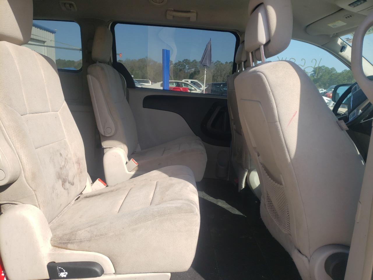 Photo 6 from auction – 2011 CHRYSLER TOWN & COU with VIN 2A4RR5DG1BR665056
