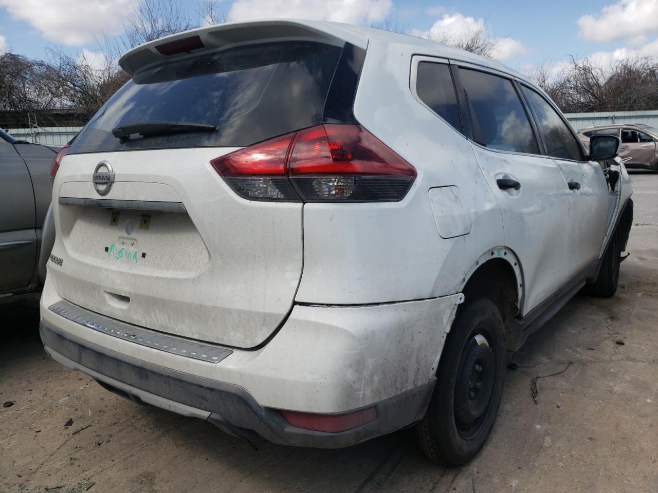 Photo 4 from auction – 2018 NISSAN ROGUE S with VIN KNMAT2MT0JP578121