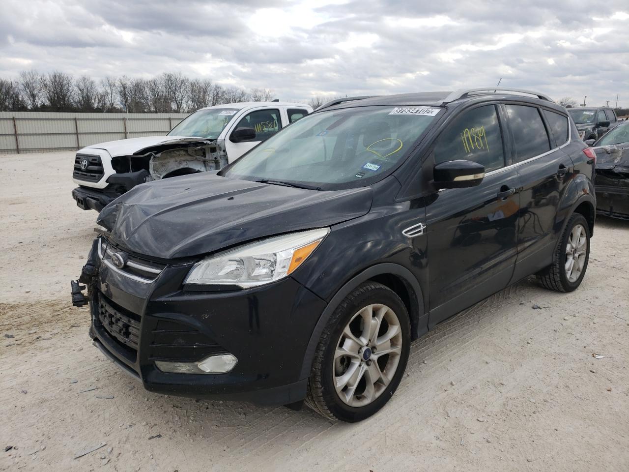 Zdjęcie 2 z aukcji – 2014 FORD ESCAPE TIT z VIN 1FMCU0J96EUC67590