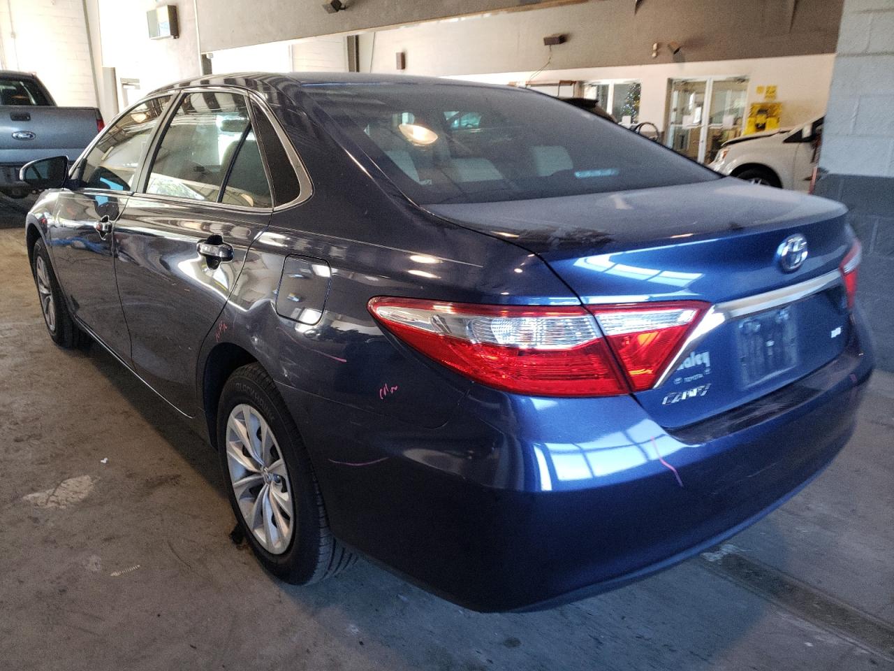 Photo 3 from auction – 2015 TOYOTA CAMRY LE with VIN 4T1BF1FK5FU946940