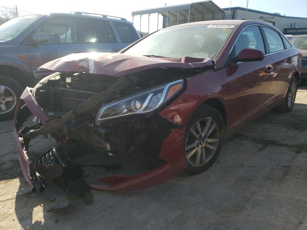 Photo 2 from auction – 2016 HYUNDAI SONATA SE with VIN 5NPE24AF1GH288912