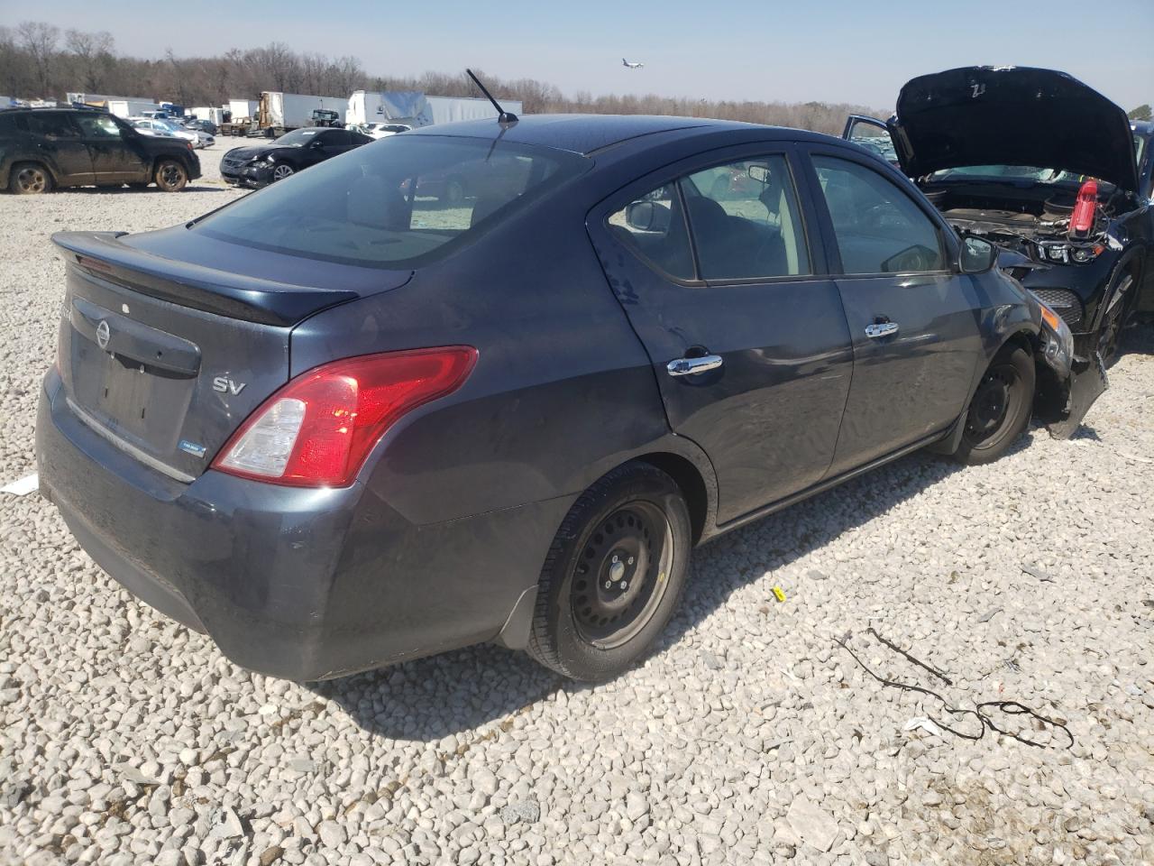 Photo 4 from auction – 2016 NISSAN VERSA S with VIN 3N1CN7AP5GL859281