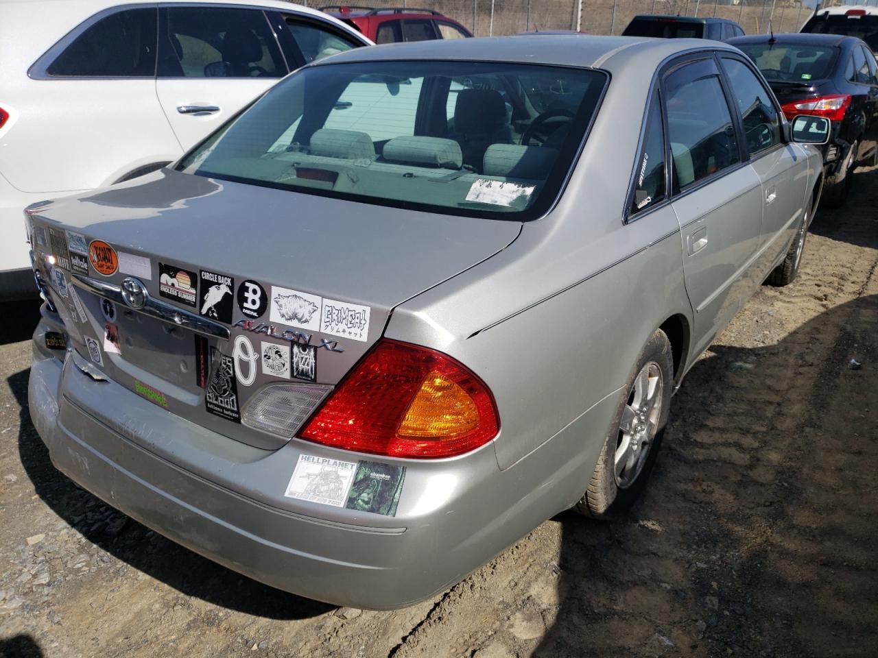 Photo 4 from auction – 2000 TOYOTA AVALON XL with VIN 4T1BF28B9YU014455
