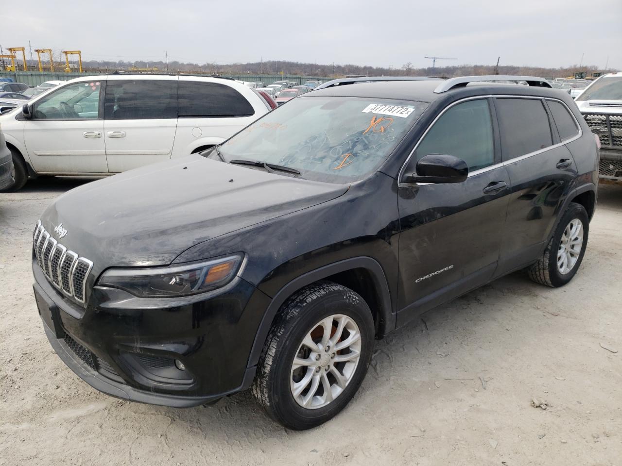 Photo 2 from auction – 2019 JEEP CHEROKEE L with VIN 1C4PJMCB9KD304780