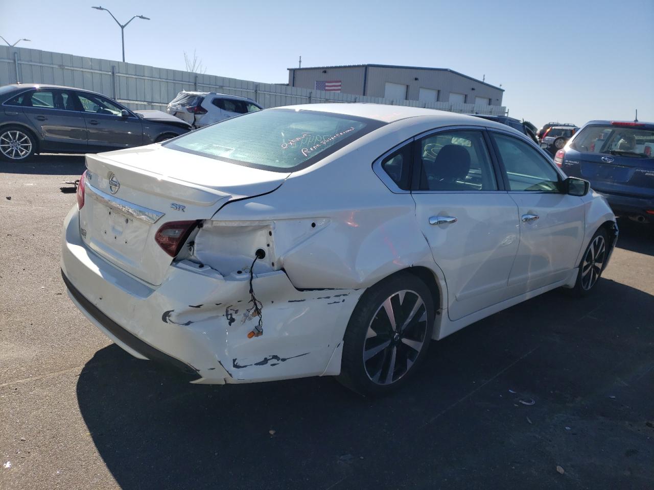 Photo 4 from auction – 2018 NISSAN ALTIMA 2.5 with VIN 1N4AL3AP1JC105841