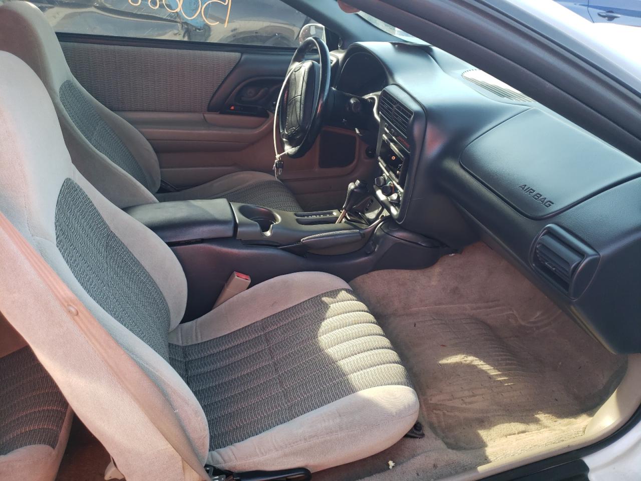 Photo 5 from auction – 1999 CHEVROLET CAMARO with VIN 2G1FP32K9X2110018