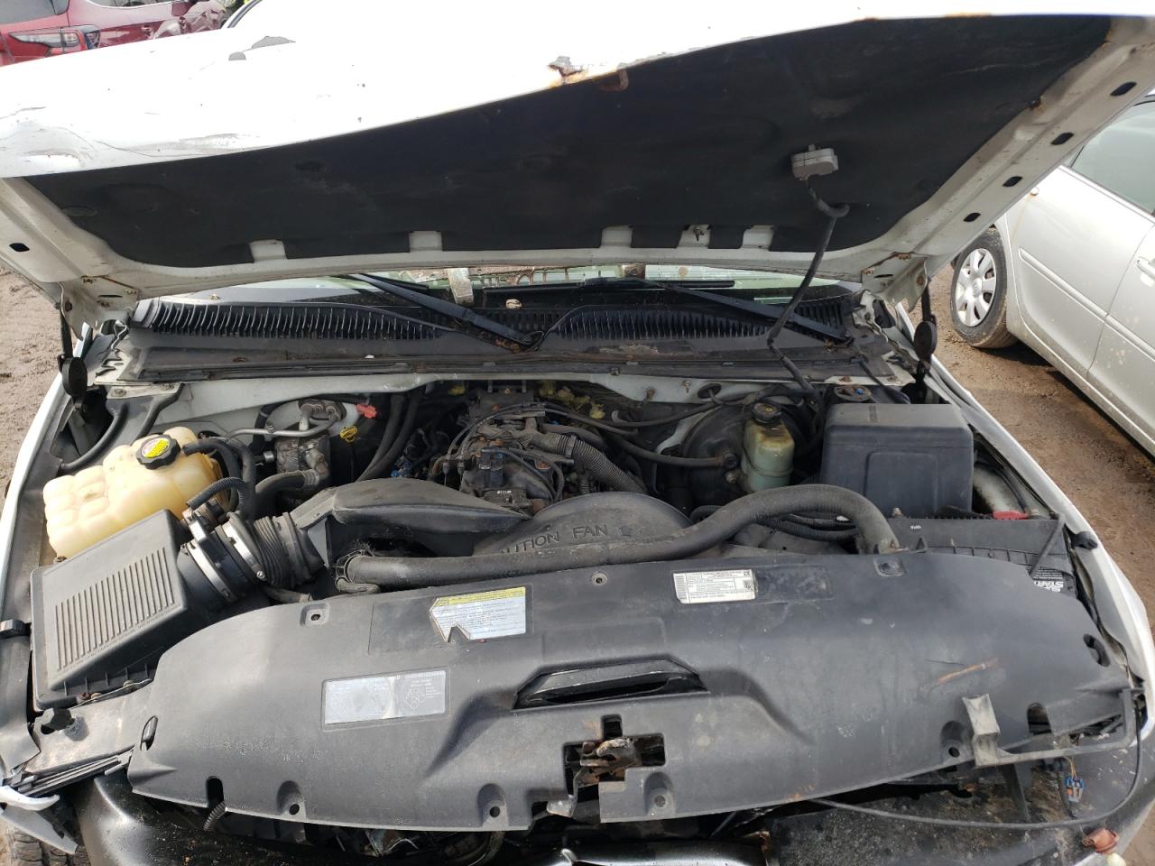 Photo 7 from auction – 2001 CHEVROLET SILVERADO with VIN 2GCEC19T011298894