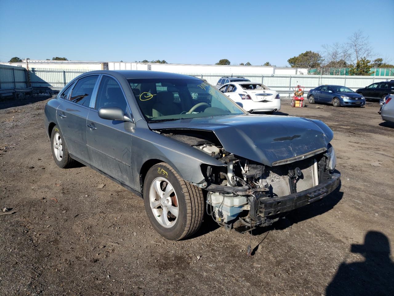 HYUNDAI AZERA SE 2006 with VIN KMHFC46F06A075610 - Photo from auction