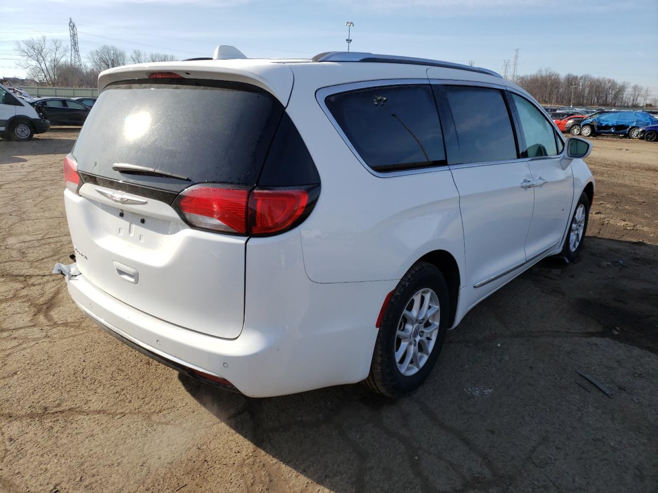 Photo 4 from auction – 2020 CHRYSLER PACIFICA T with VIN 2C4RC1BG4LR172685