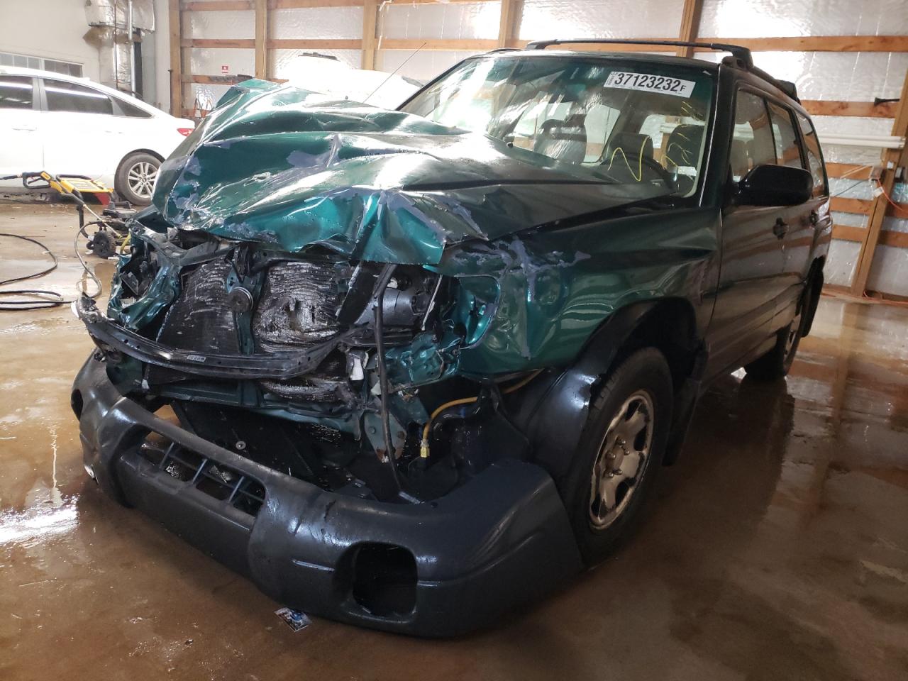 Photo 2 from auction – 2000 SUBARU FORESTER L with VIN JF1SF6355YH721841