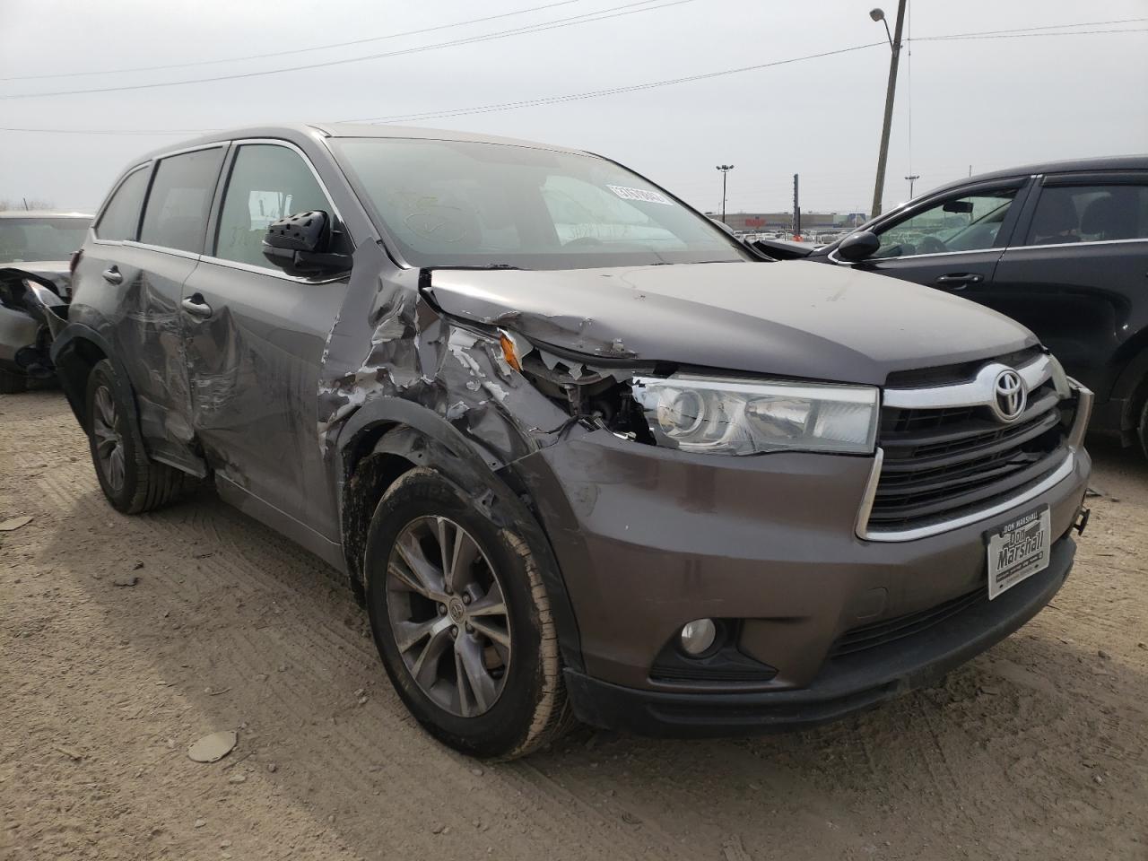 TOYOTA HIGHLANDER 2015 with VIN 5TDBKRFH0FS083519 - Photo from auction