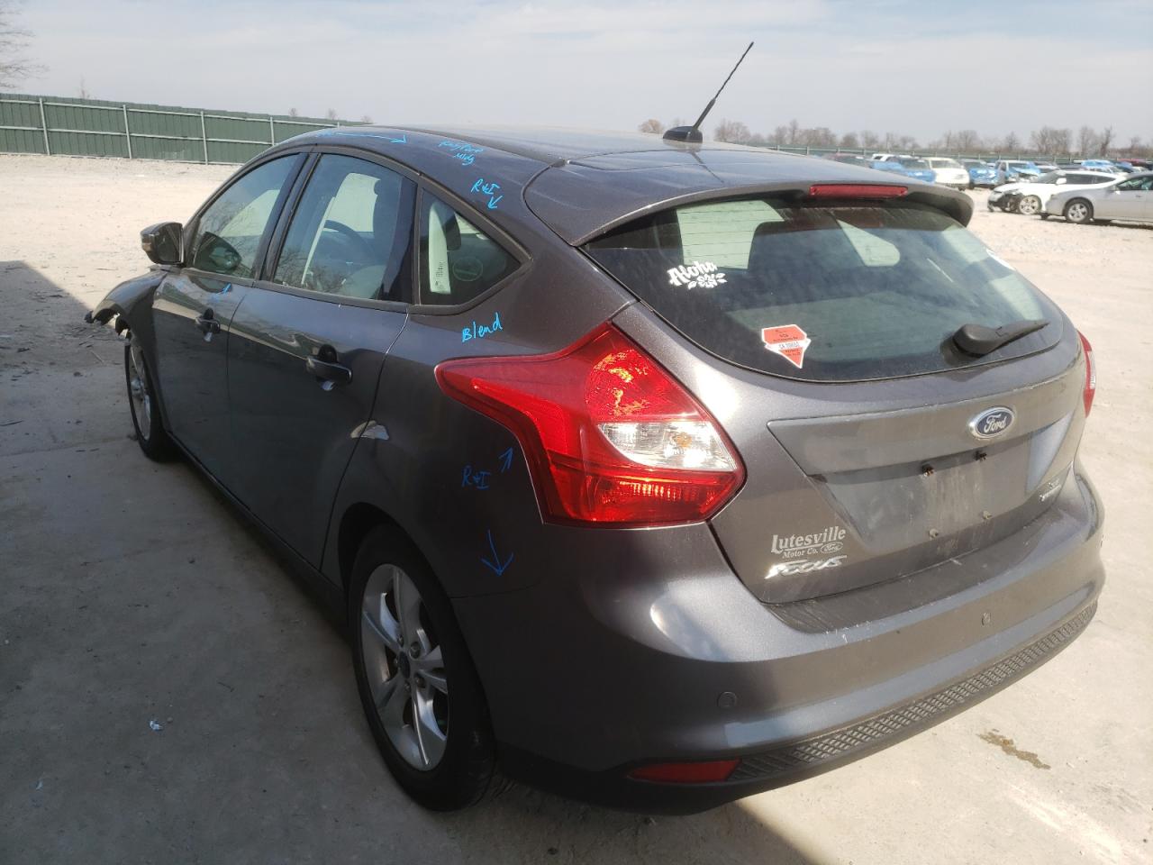 Фото 3 с аукциона – 2014 FORD FOCUS SE с VIN 1FADP3K20EL203530